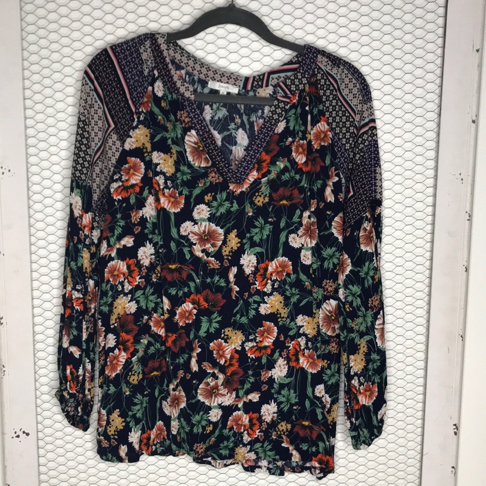 Floral print blouse